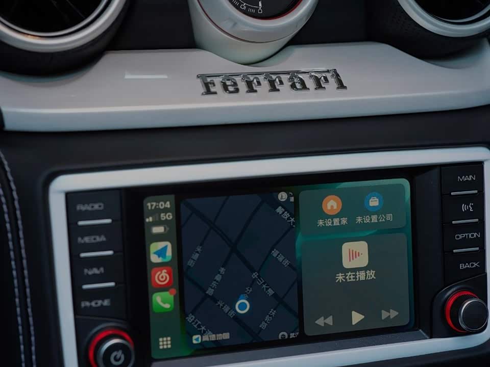 Ferrari California T