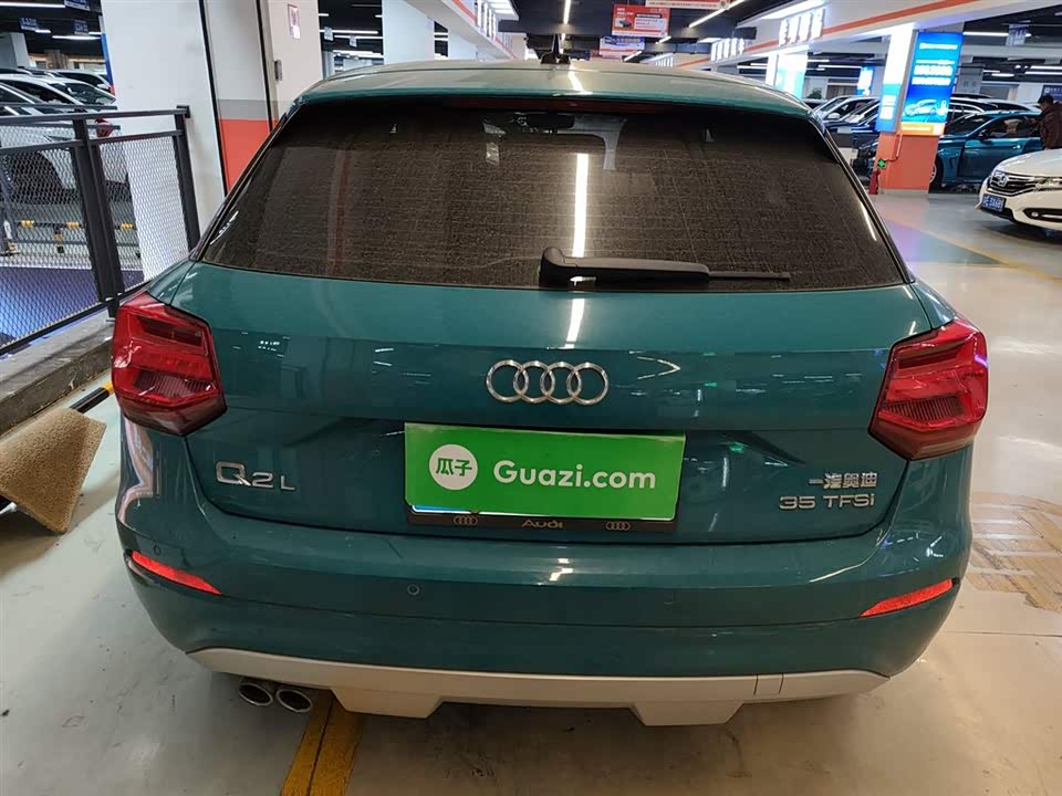 Audi Q2L