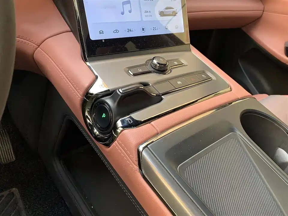 NIO EC6