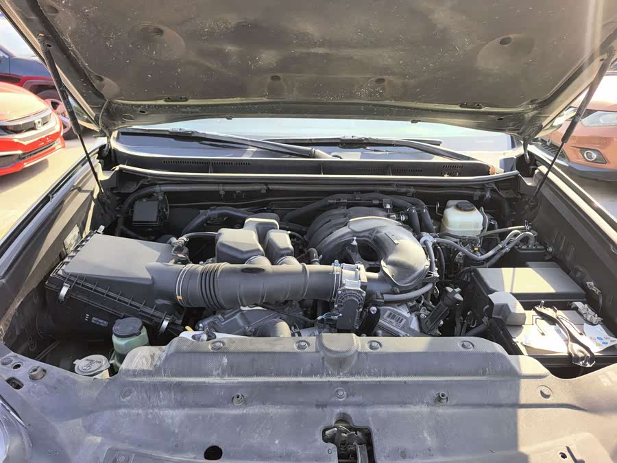 Toyota Prado 2015, фото 16