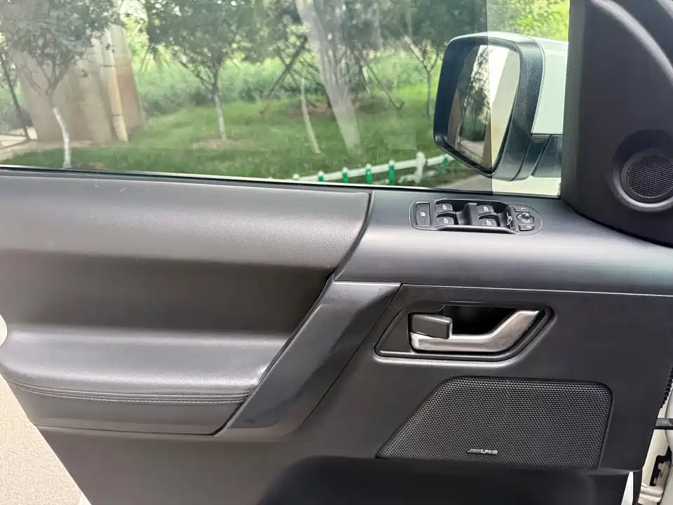 Land Rover Freelander 2