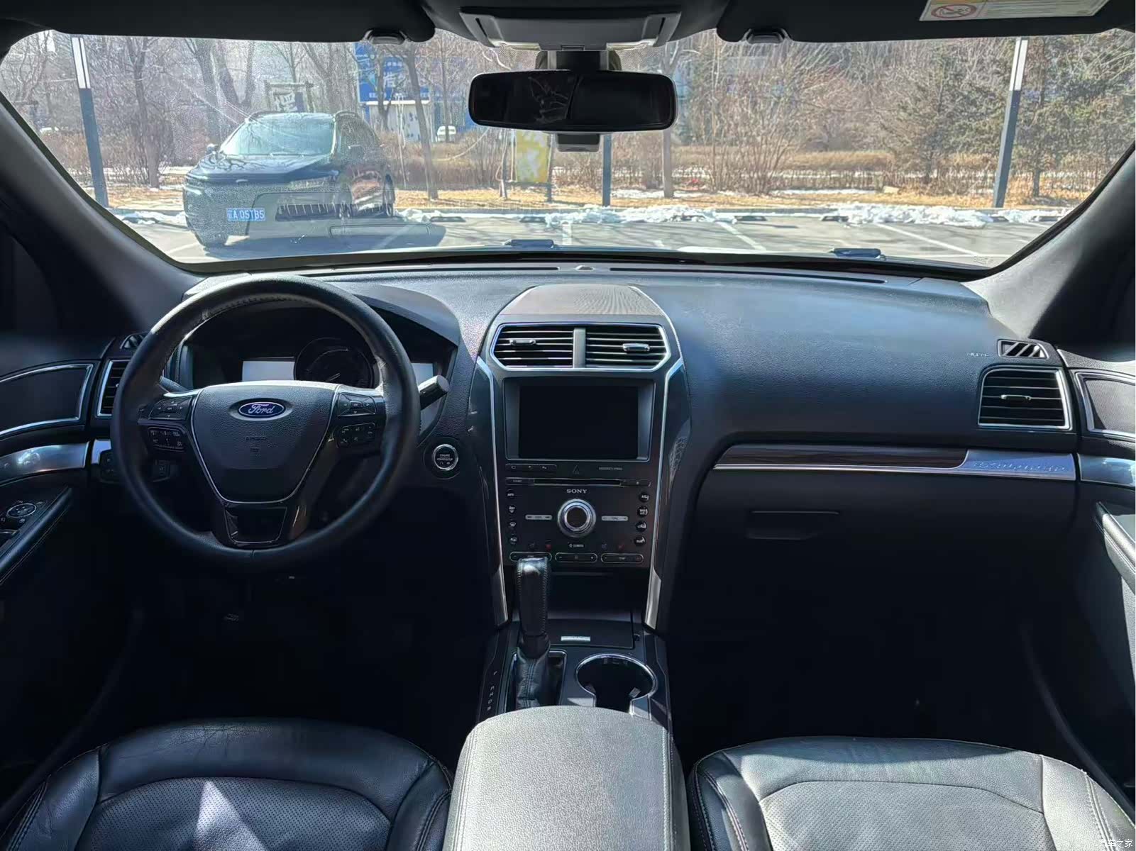 Ford Explorer, 2017 все фото