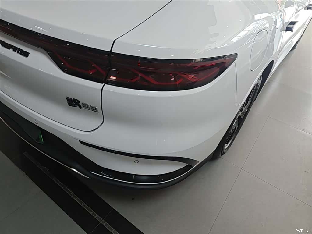 BYD Han, 2023 24