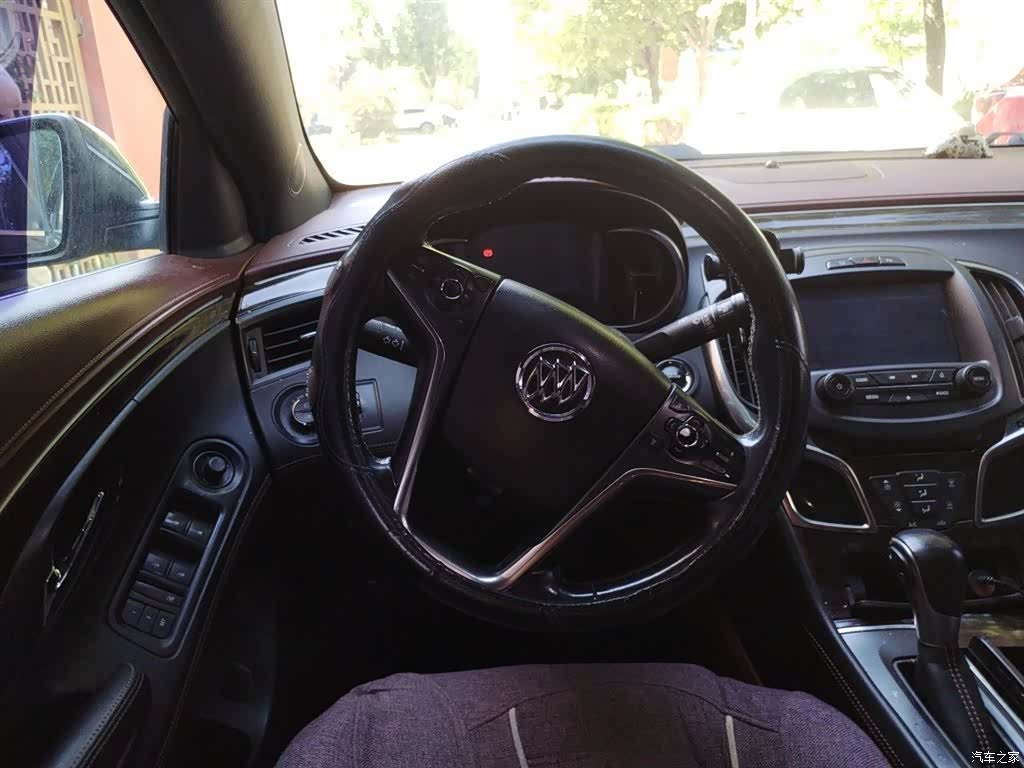 Buick LaCrosse, 2015 11