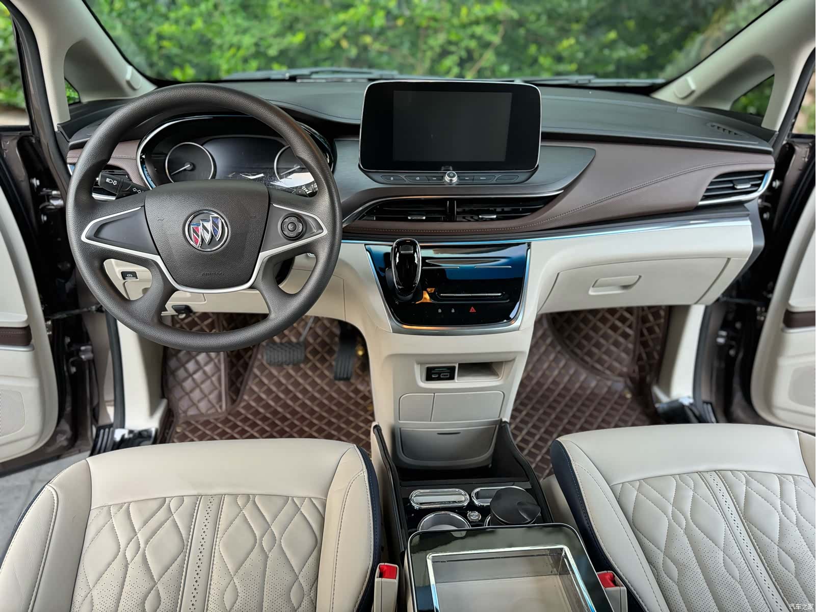 Buick GL8, 2020 7