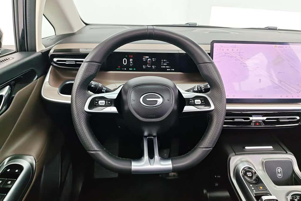 Trumpchi E8, 2025 15