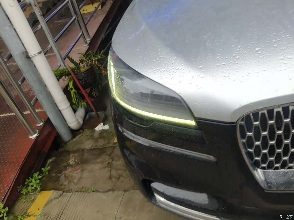 Lincoln Aviator, 2022 7