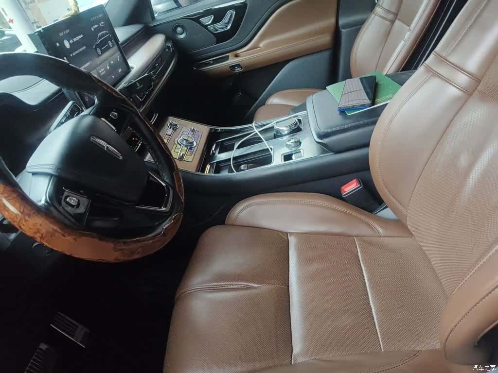 Lincoln Aviator, 2022 16