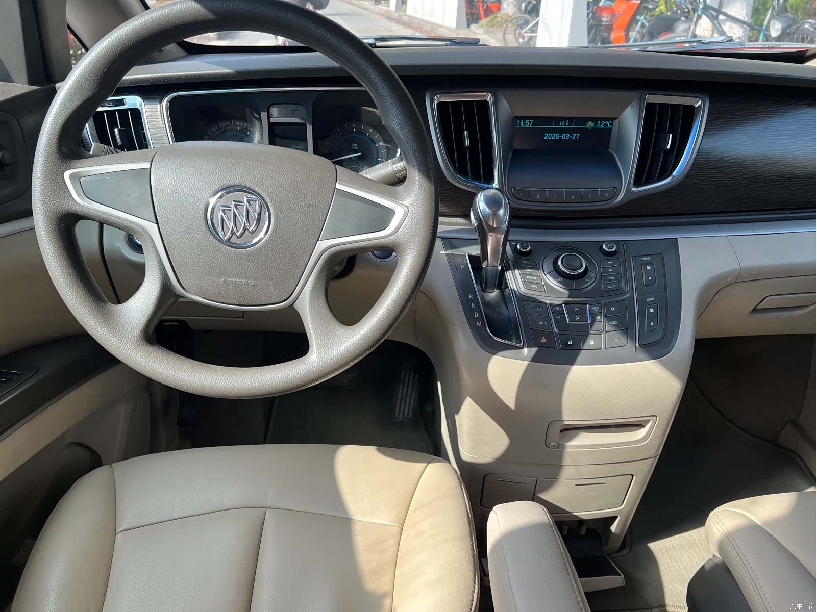 Buick GL8, 2013 10