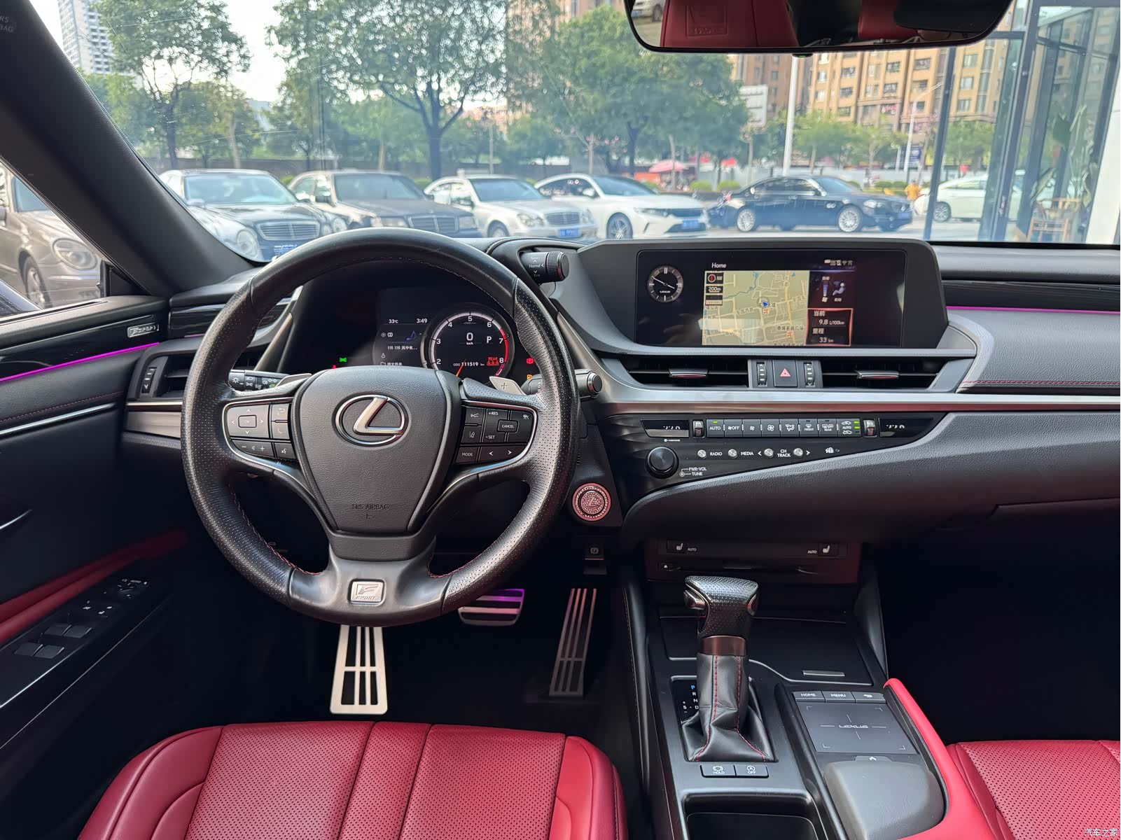 Lexus ES, 2019 12