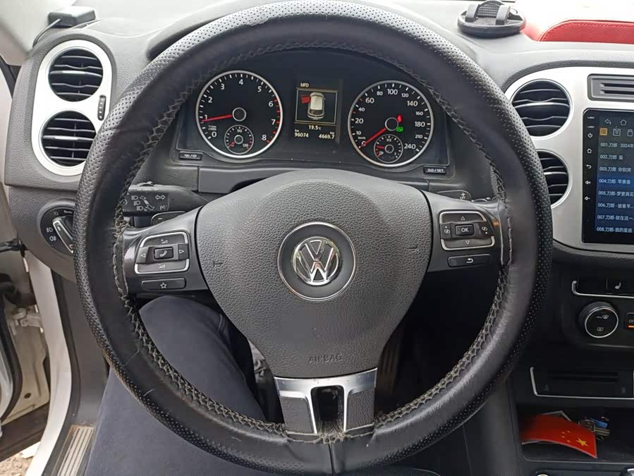 Volkswagen Tiguan 2015, фото 15