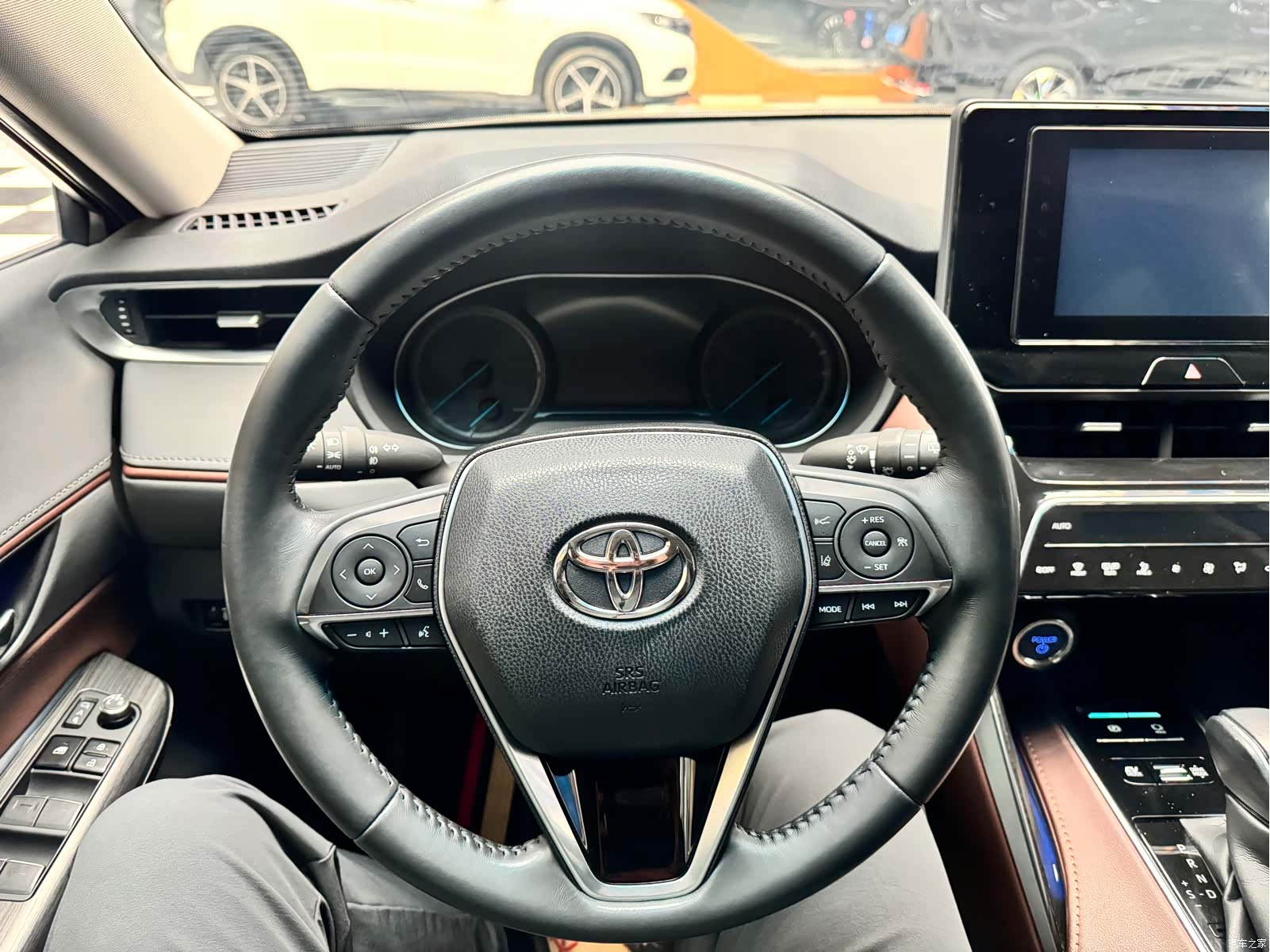 Toyota Harrier, 2026 13