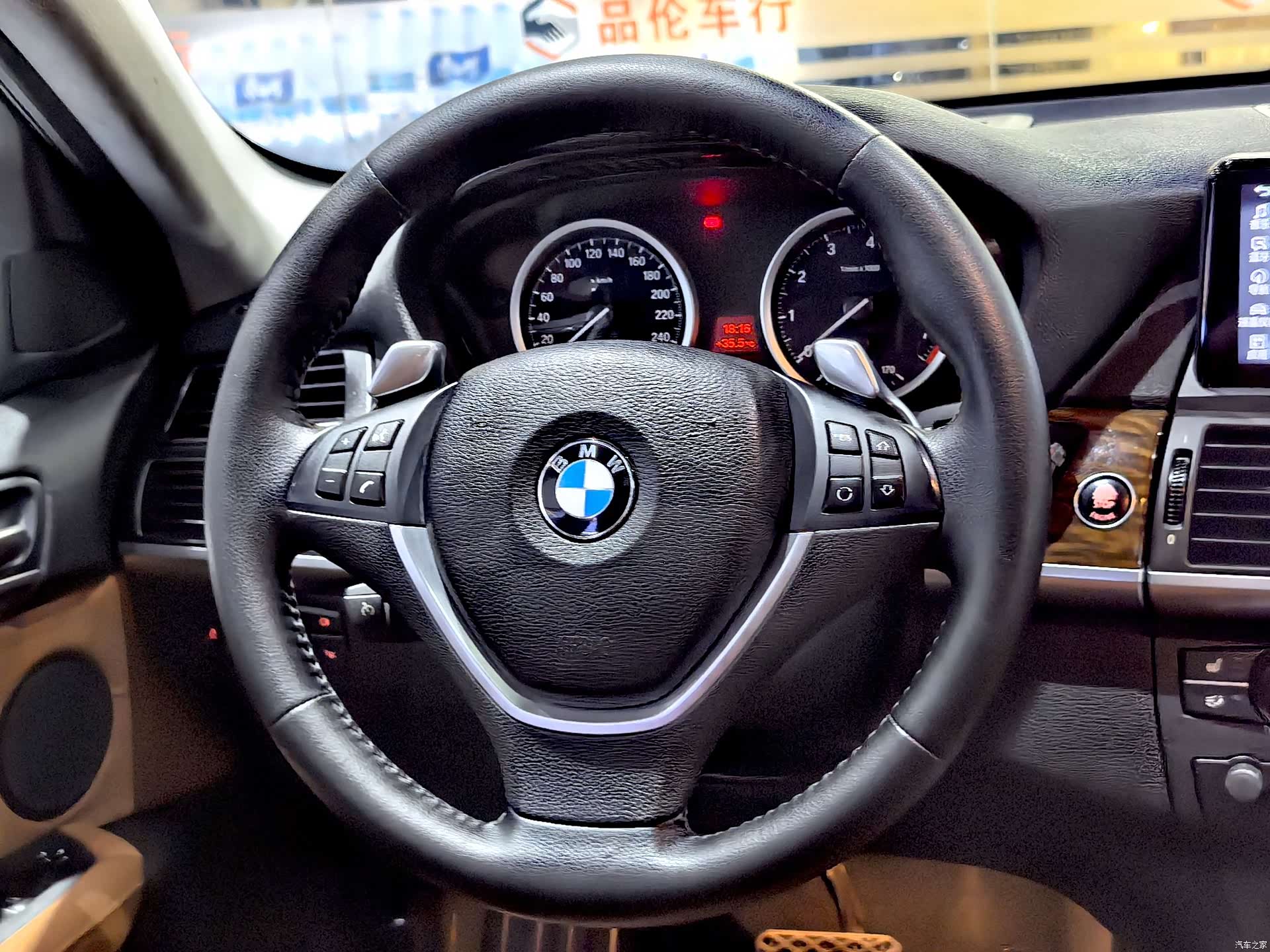 BMW X6, 2011 8