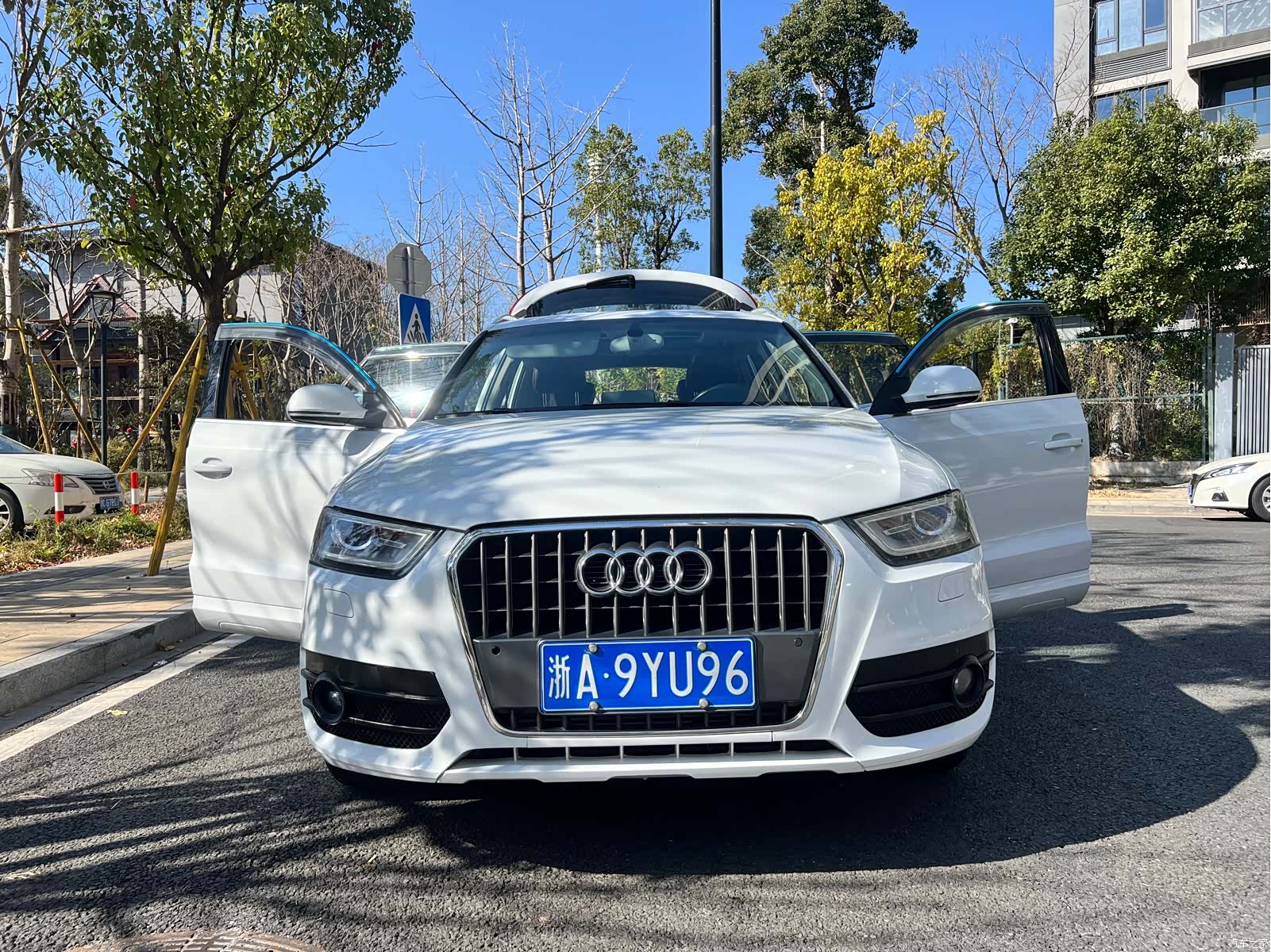 Audi Q3, 2013 24