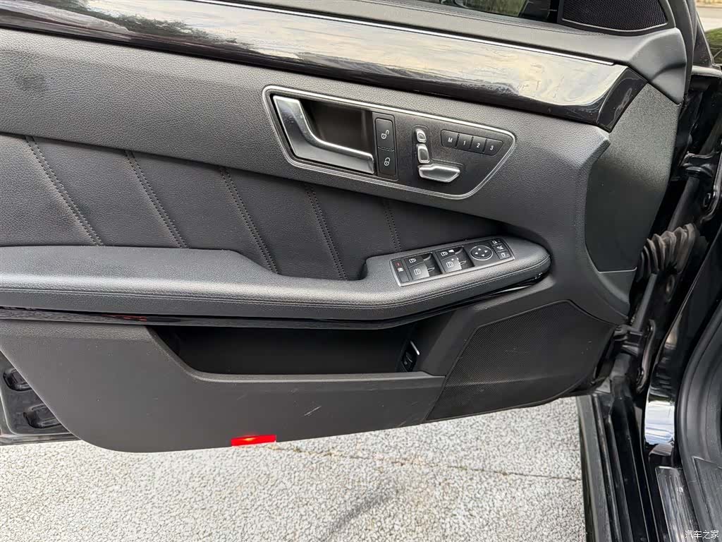 Mercedes-Benz E-Class, 2015 19