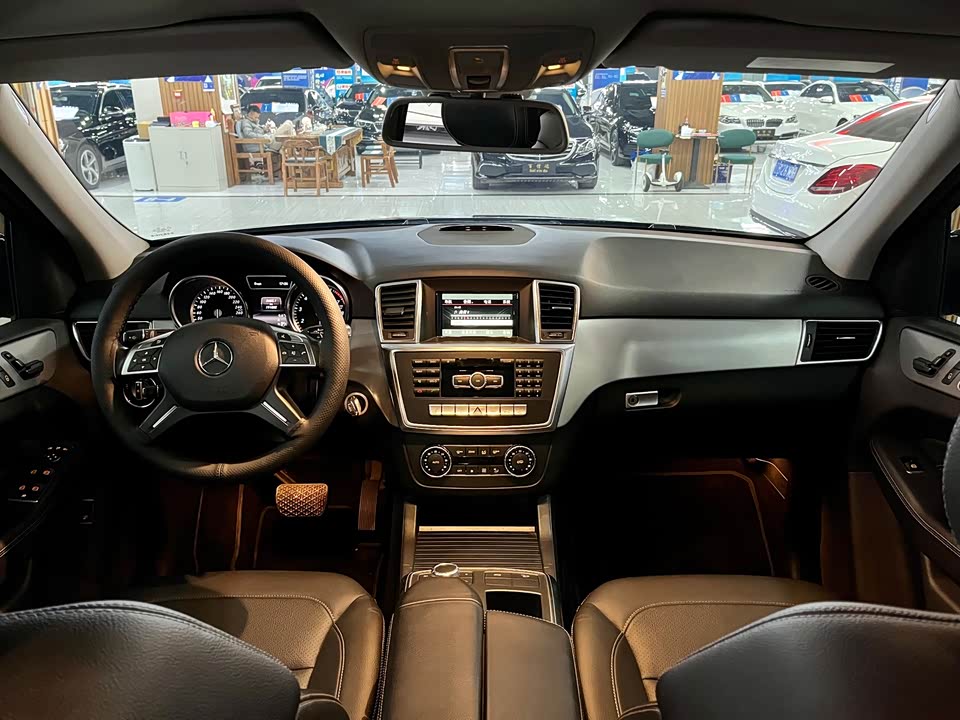 Mercedes-Benz M class