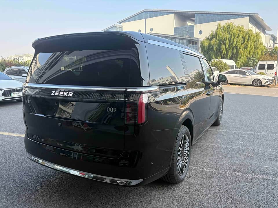 Zeekr 009