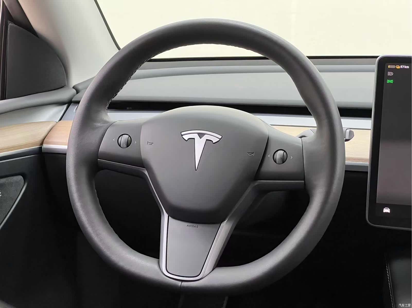 Tesla Model Y, 2022 11