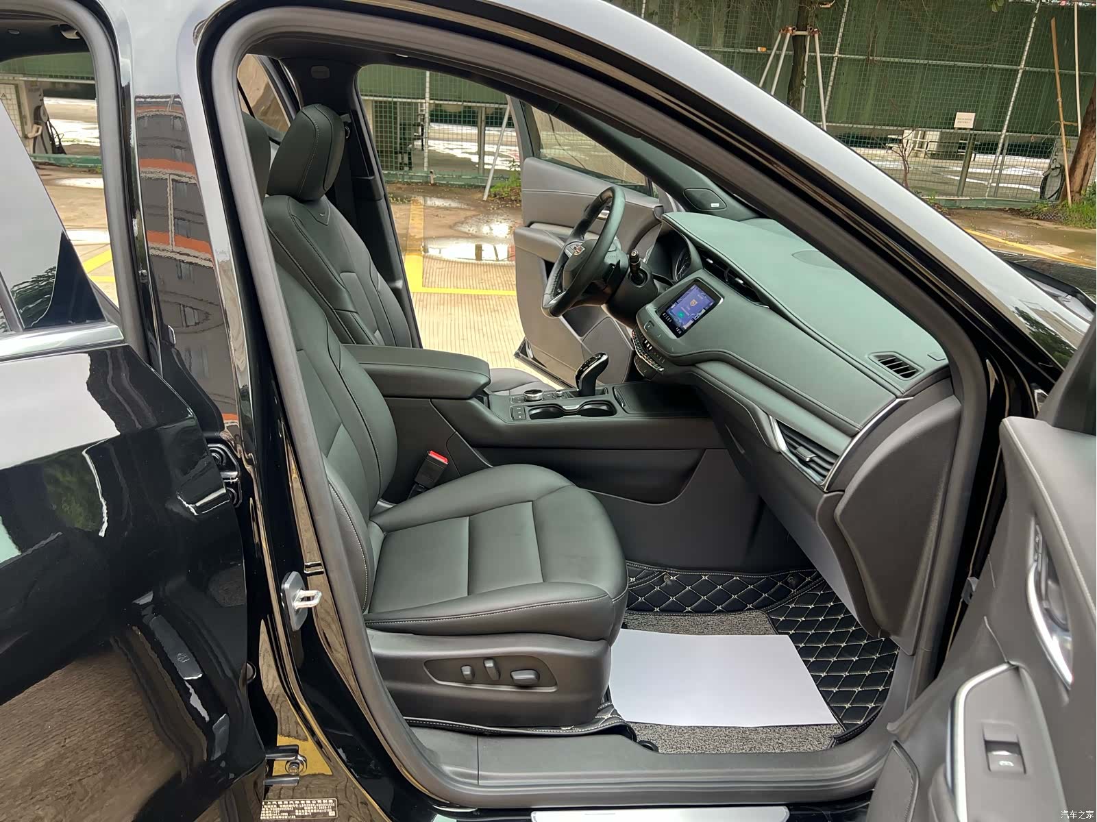 Cadillac XT4, 2020 8