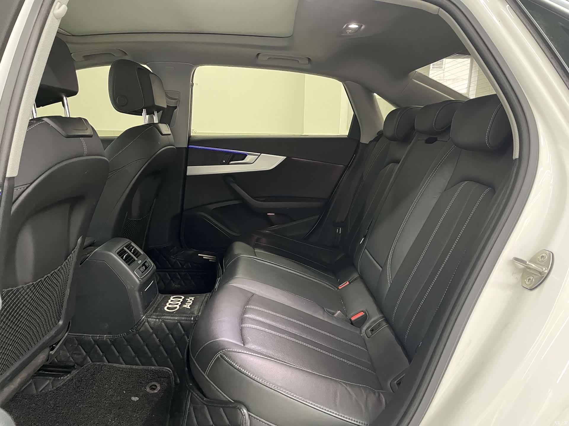 Audi A4L, 2023 14