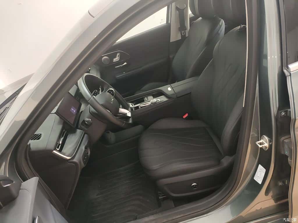 Chery Arrizo 8, 2025 15