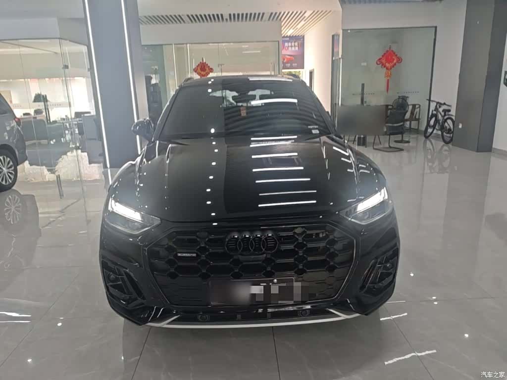 Audi Q5L, 2025 3