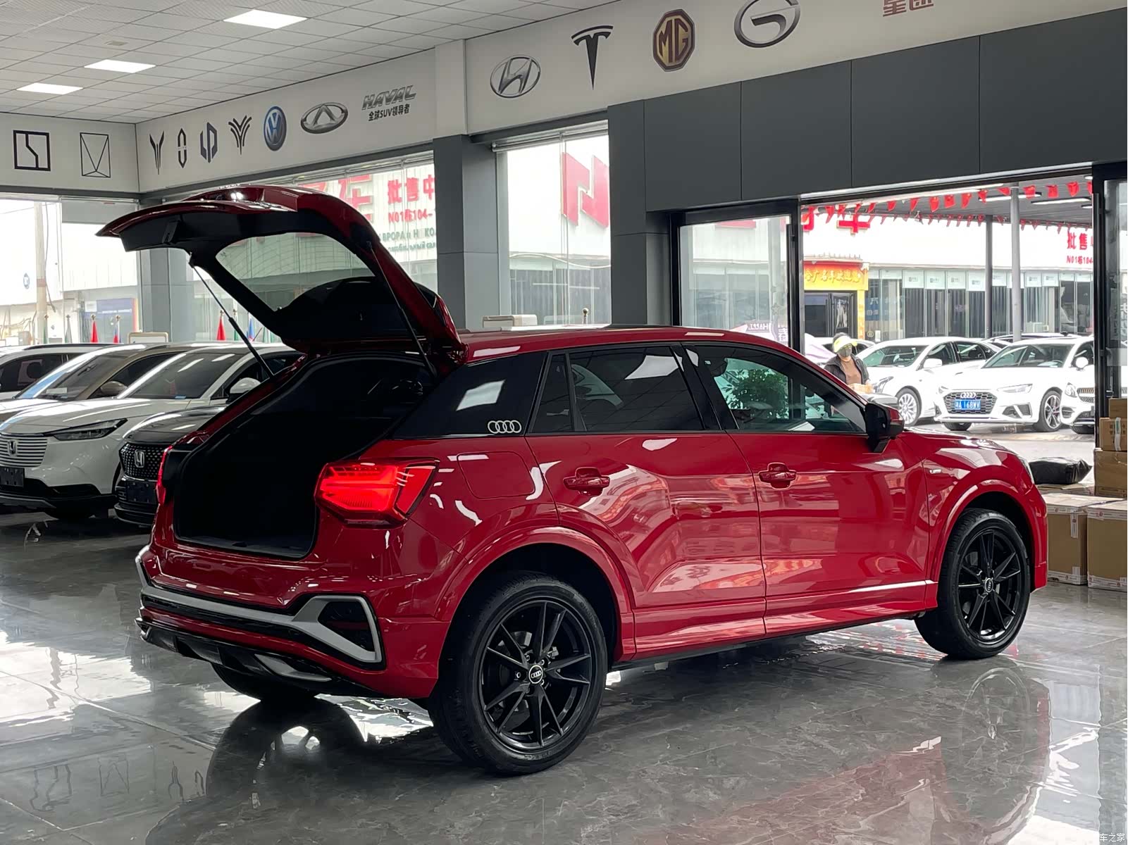 Audi Q2L, 2022 17