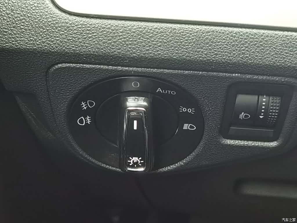 Volkswagen Lamando, 2017 21