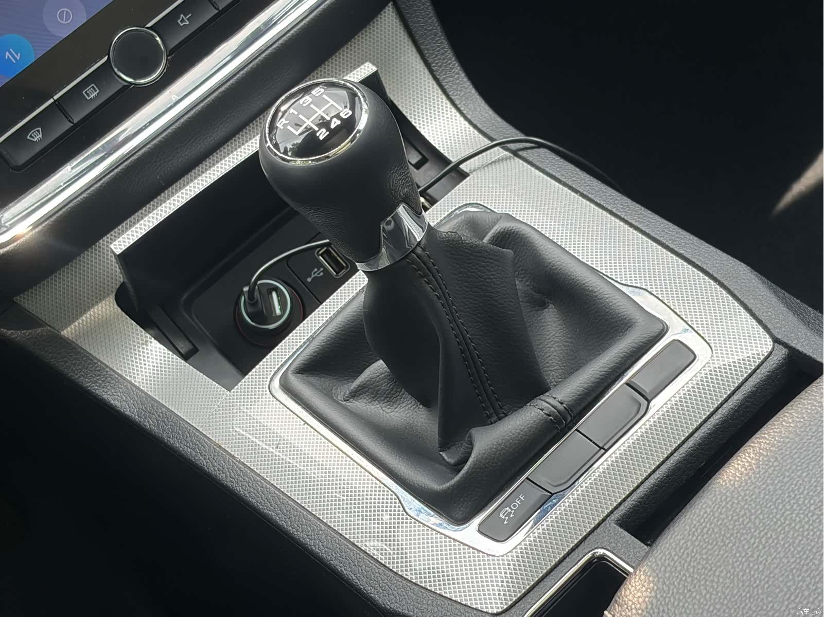 Roewe RX5, 2019 14