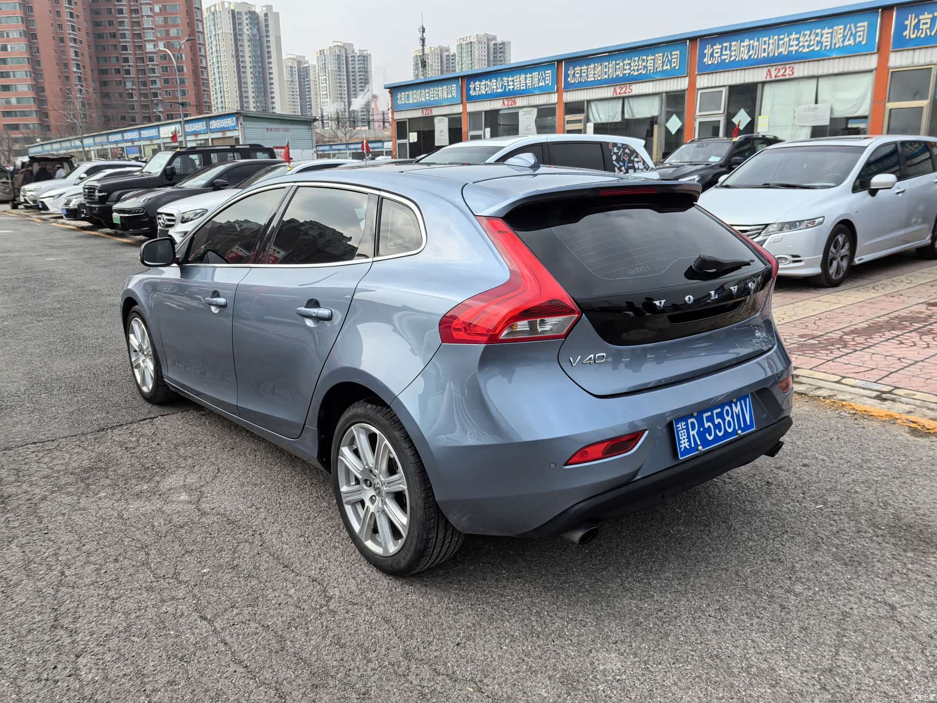 Volvo V40, 2018 8