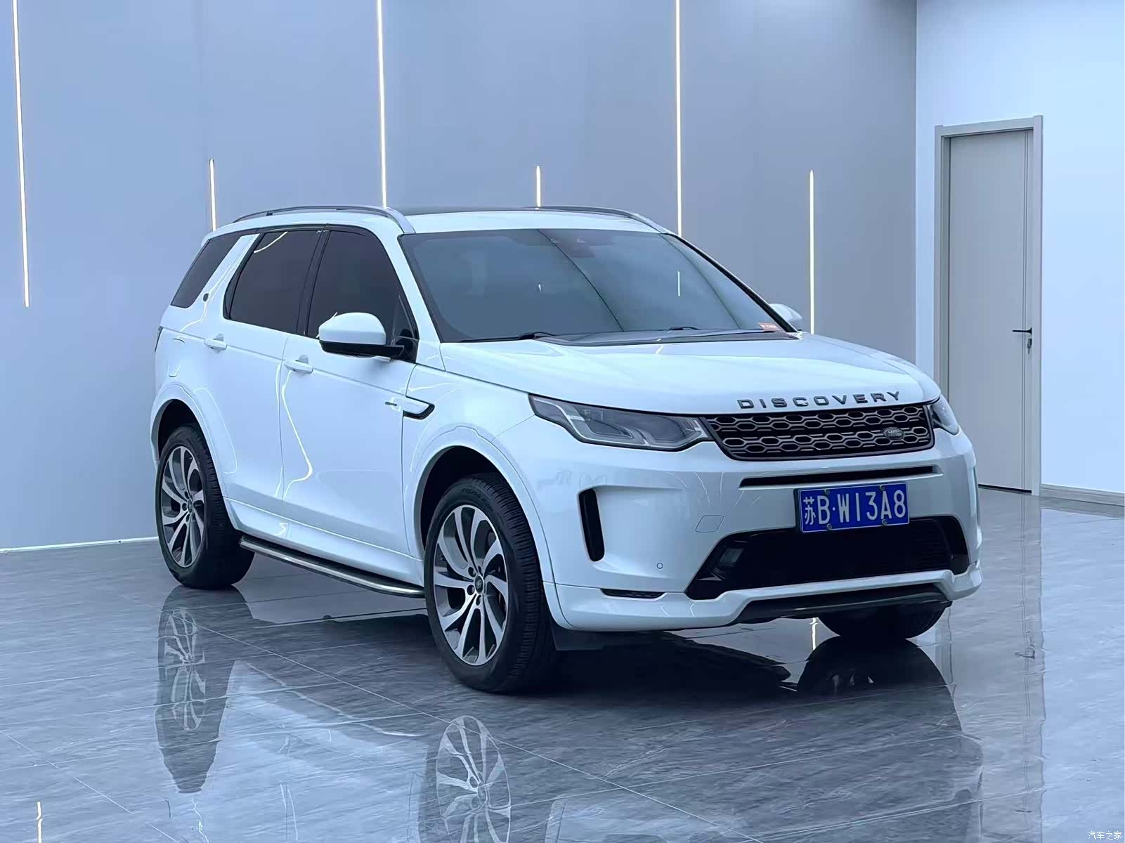 Land Rover Discovery, 2021 3