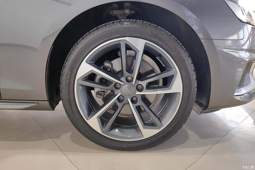 Audi A4L, 2021 6