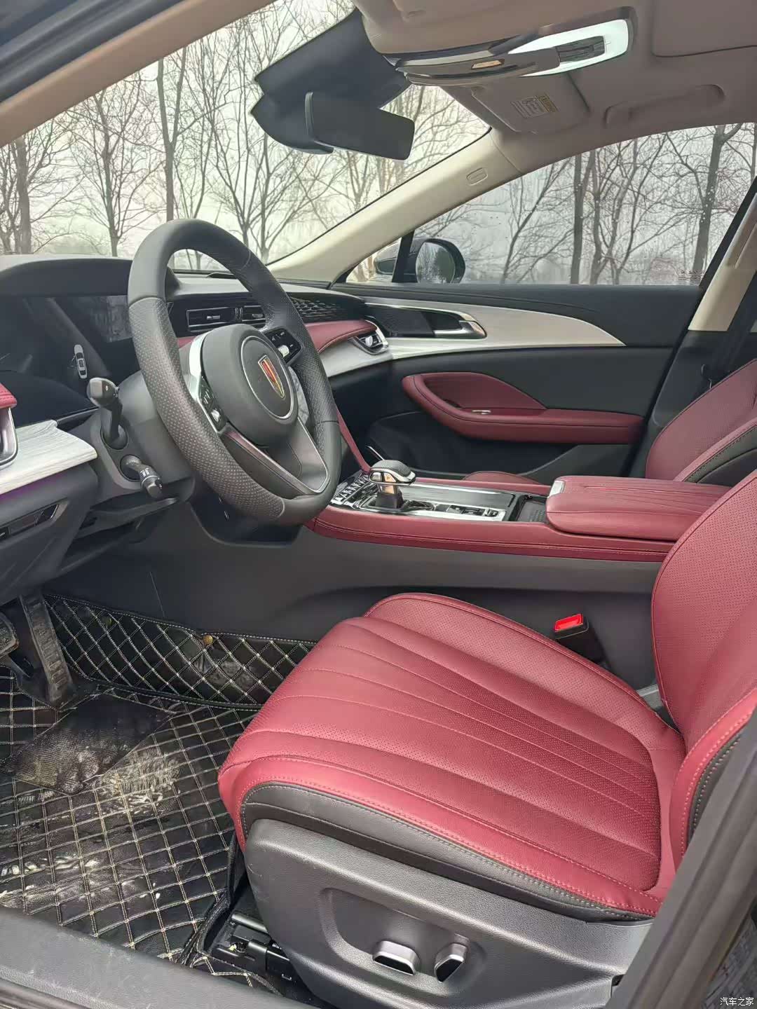 Hongqi H5, 2025 4