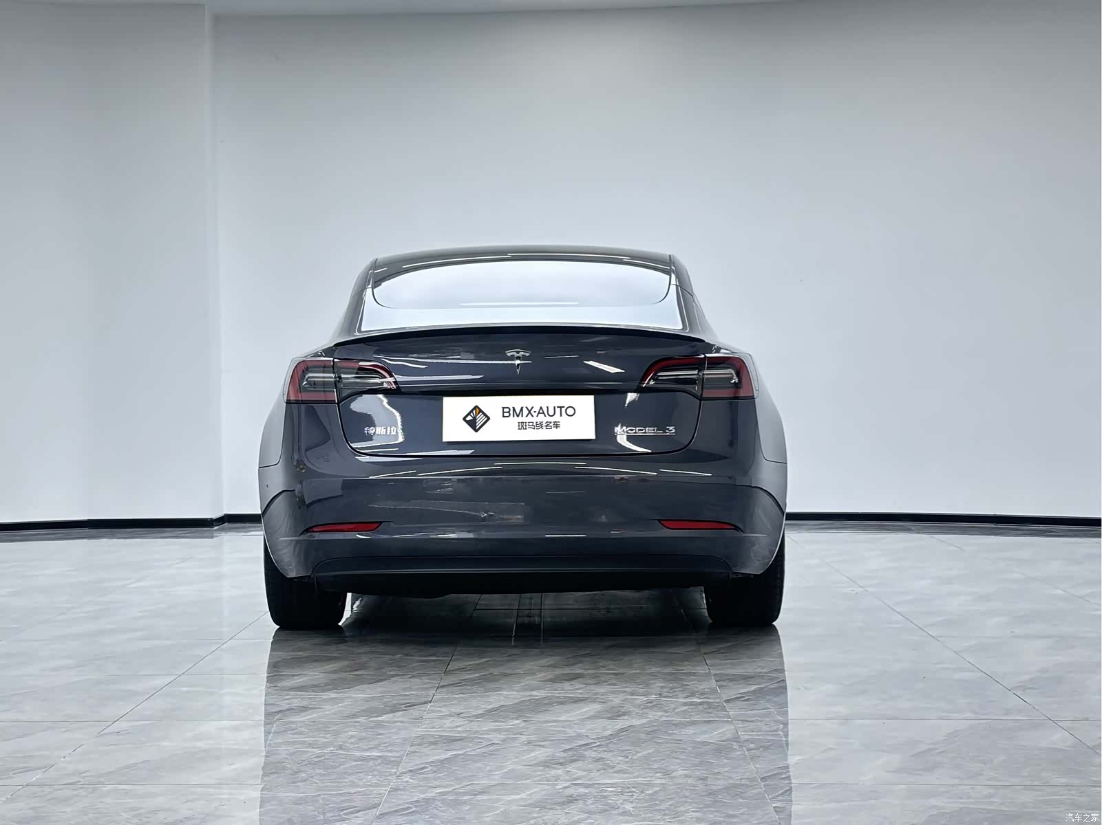 Tesla Model 3, 2022 все фото