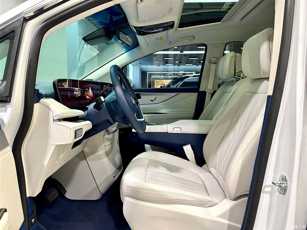 Buick GL8, 2025 16