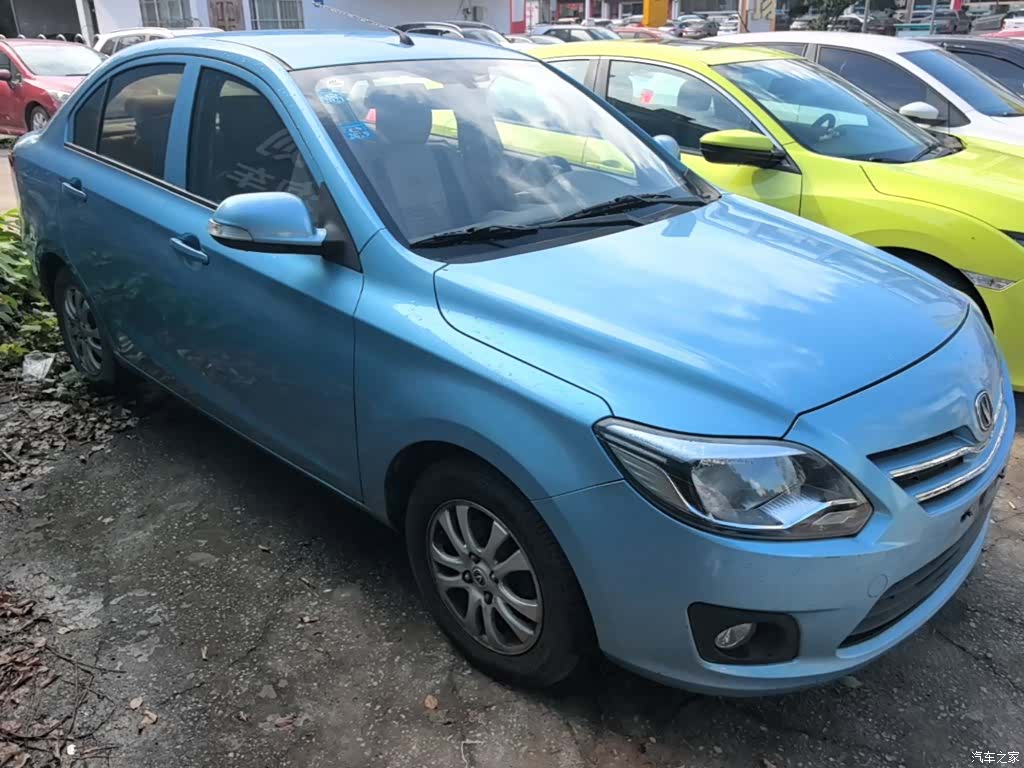 Changan V3, 2015 4