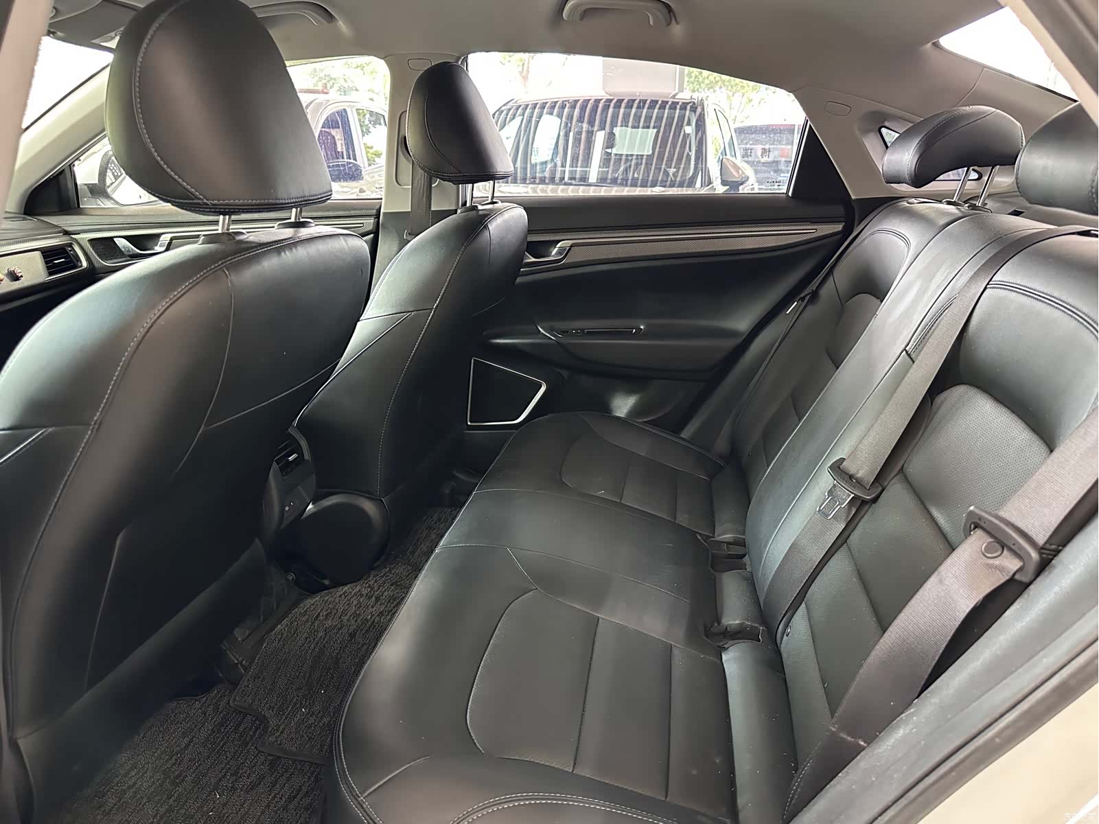 Geely Emgrand, 2022 8