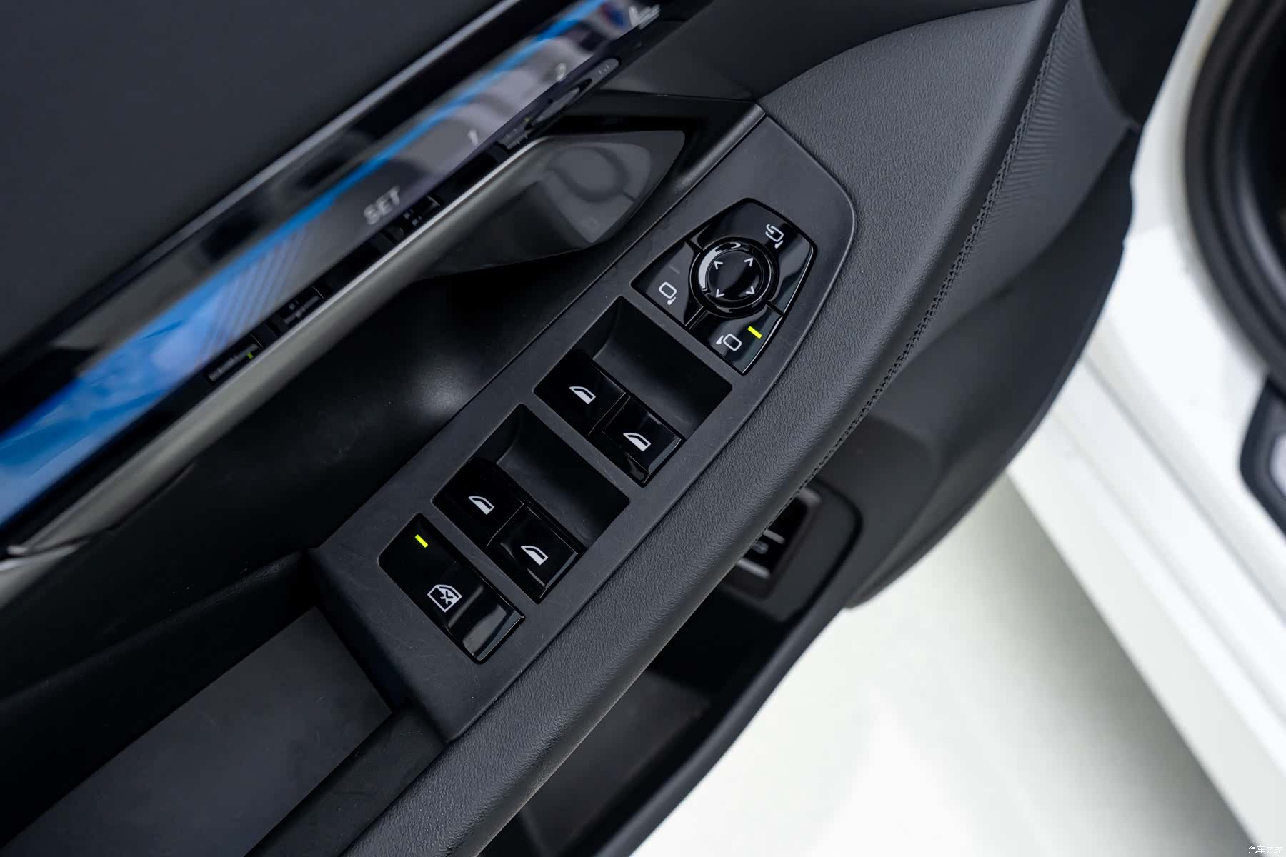 BMW i5, 2025 11