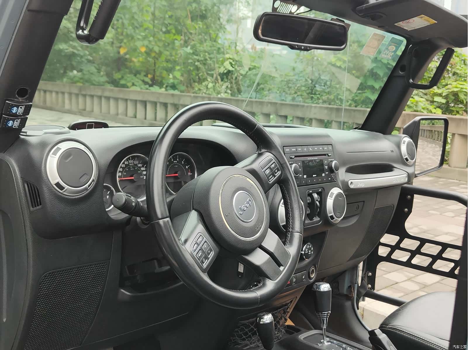 Jeep Wrangler, 2015 13