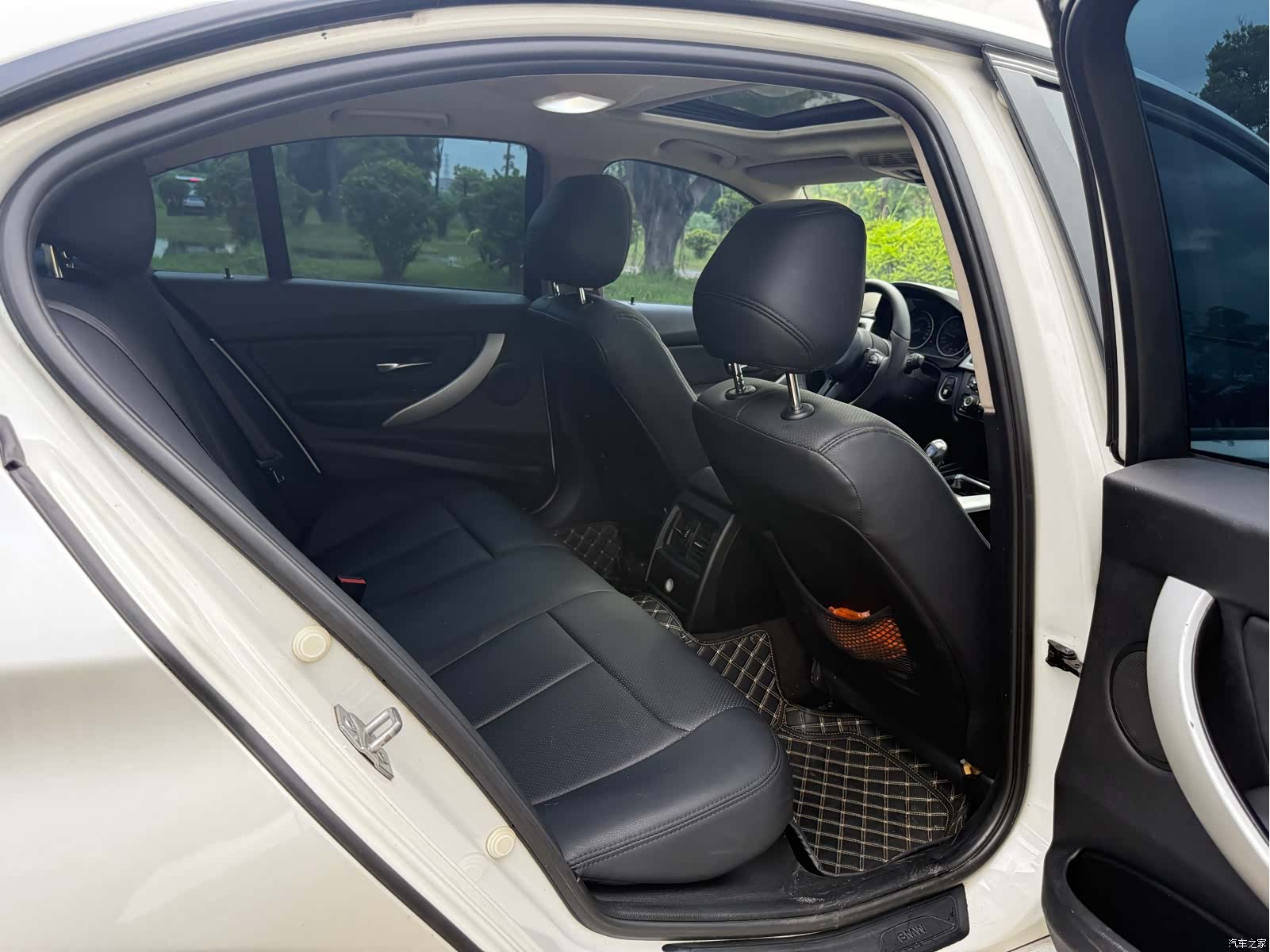 BMW 3 Series, 2013 13