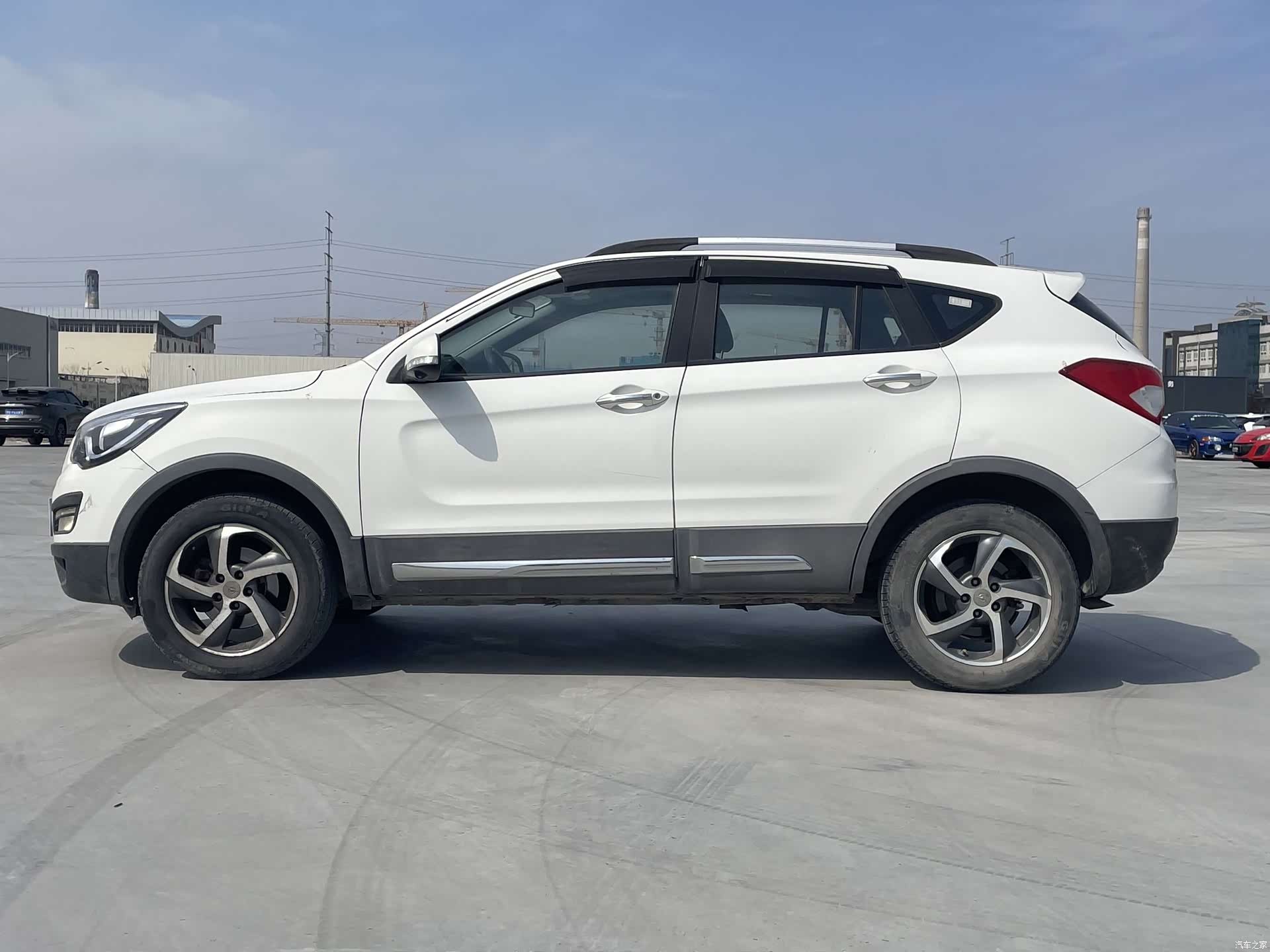 Haima S5, 2016 13