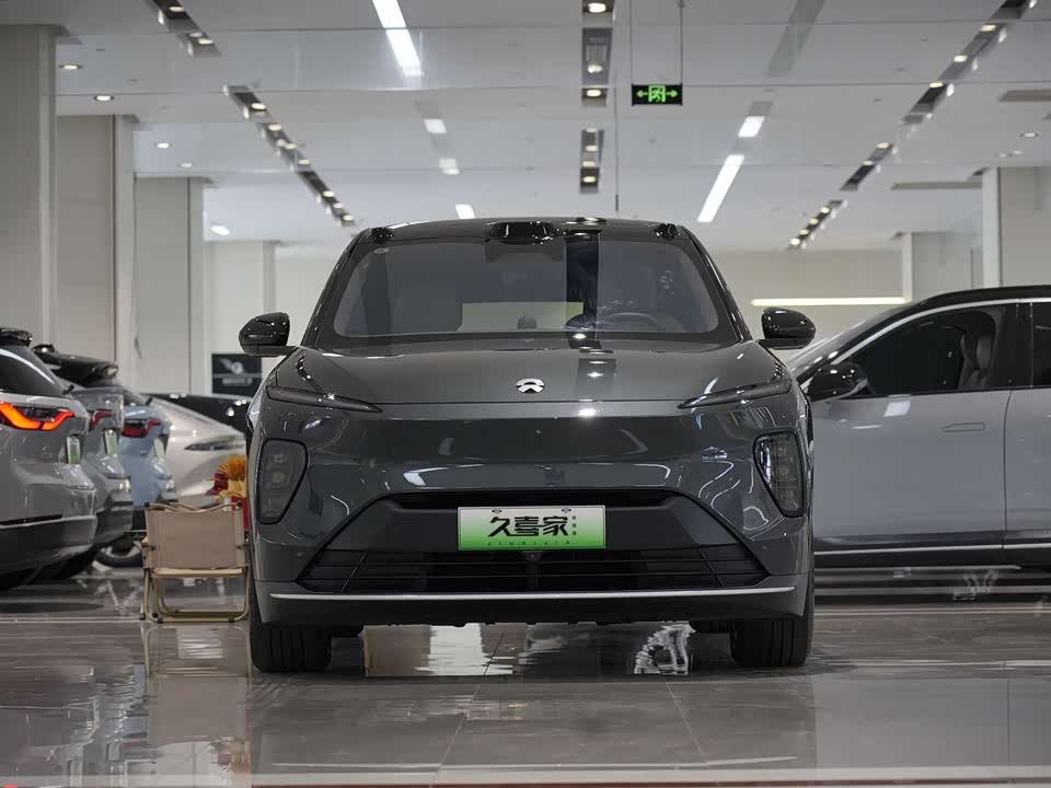 NIO ES8 NIO ES8