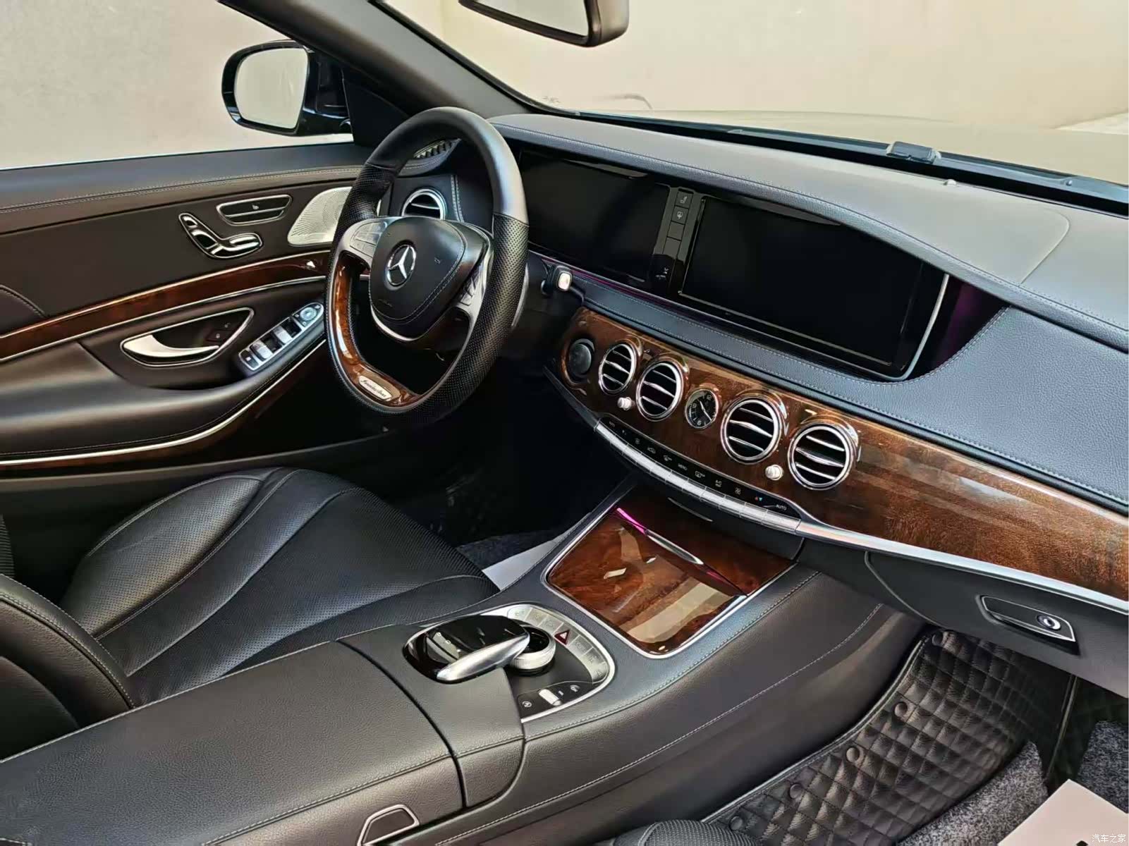 Mercedes-Benz S-Class, 2015 11