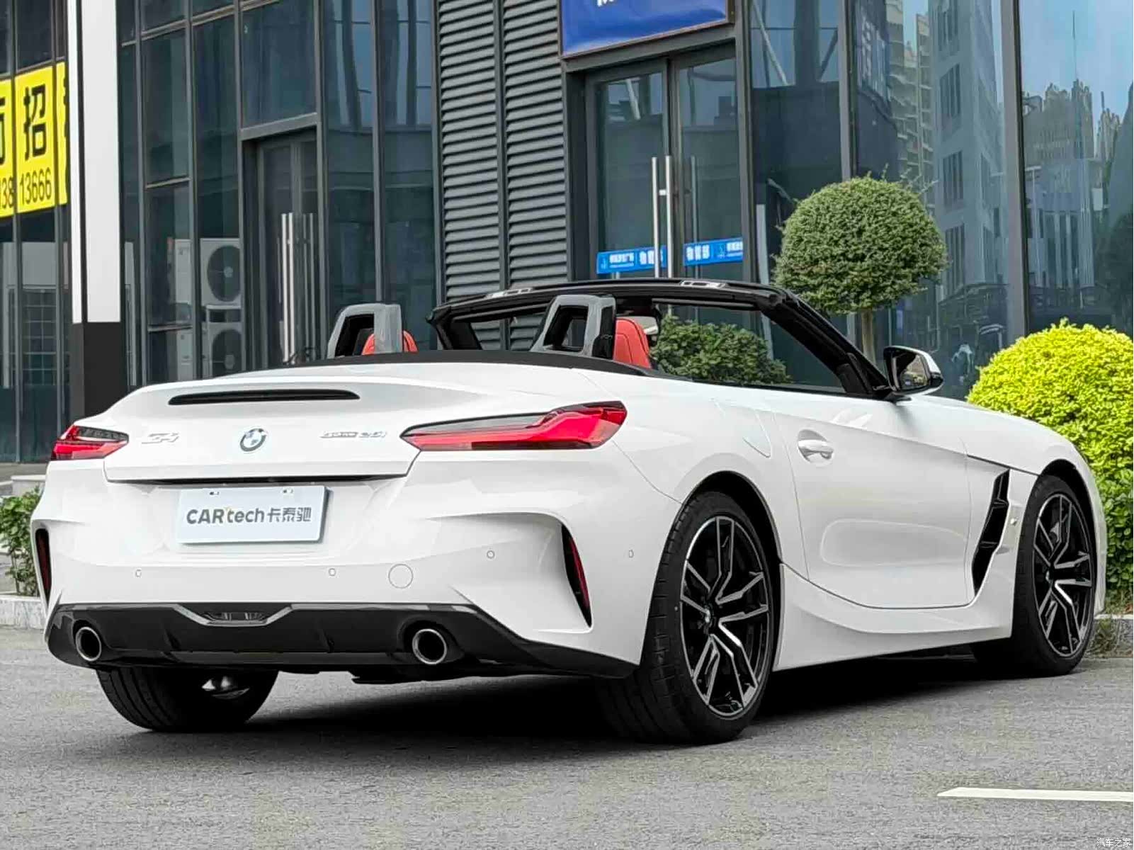 BMW Z4, 2025 3