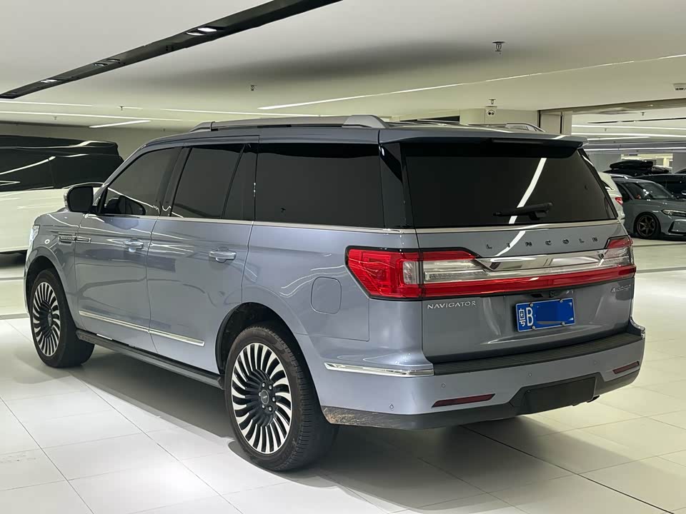 Lincoln Navigator