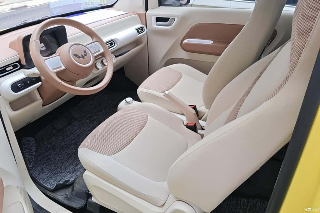 Wuling MINIEV, 2025 9