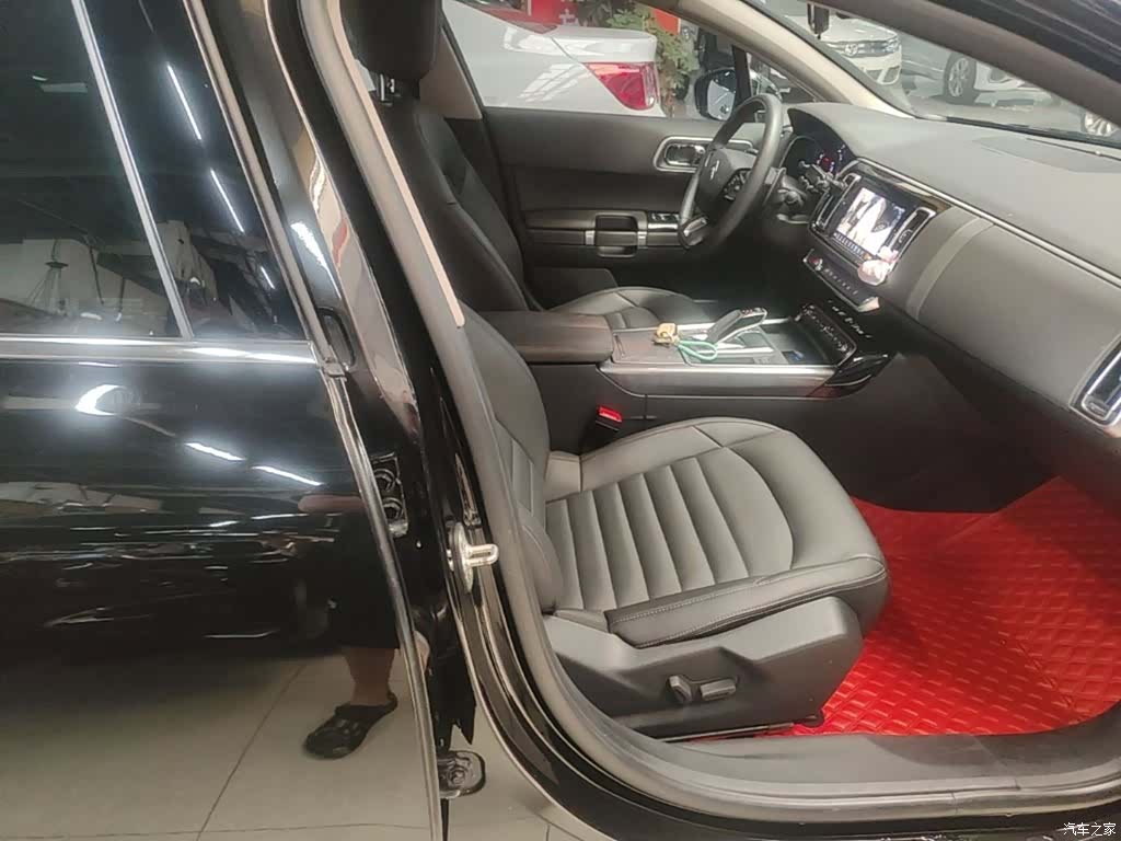 Citroen C6, 2023 25