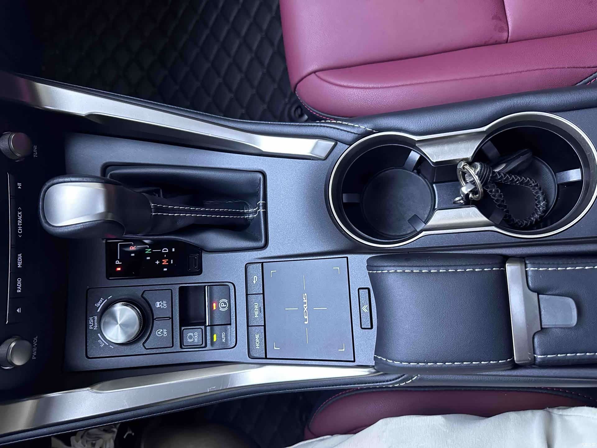 Lexus NX, 2021 12