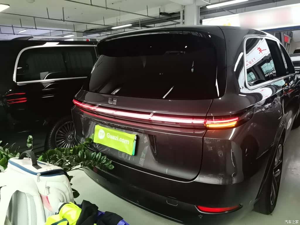 Li Auto L9, 2023 6