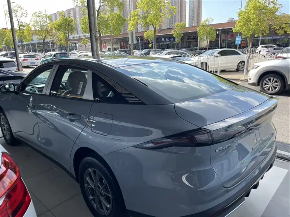 Geely Galaxy Galaxy L6